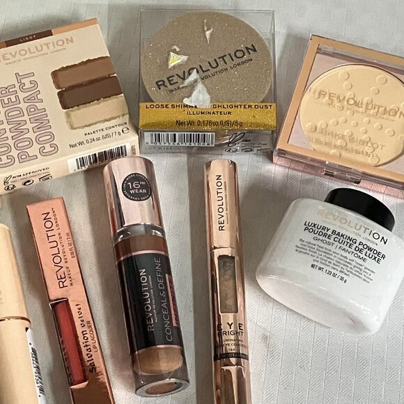 Revolution Makeup Lot Of 10 Concealers Blush Contour Powder Primer Lip & More - Picture 3 of 3